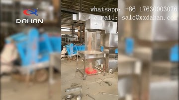 The packaging machine is equipped with a z type bucket elevator