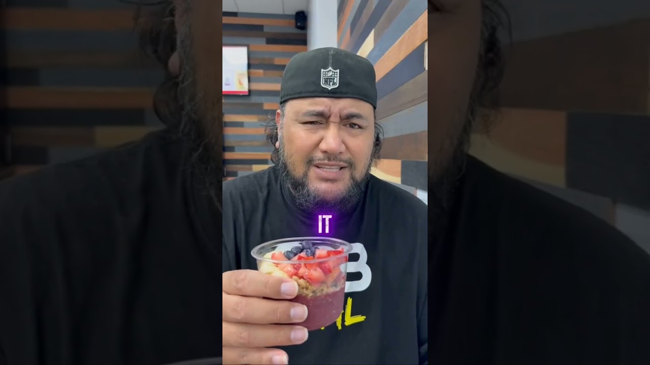 James and Tyla find a new healthy place to eat. everbowl in Kapolei. 