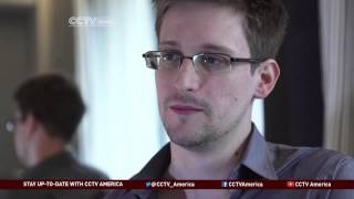 Edward Snowden gives Christmas message