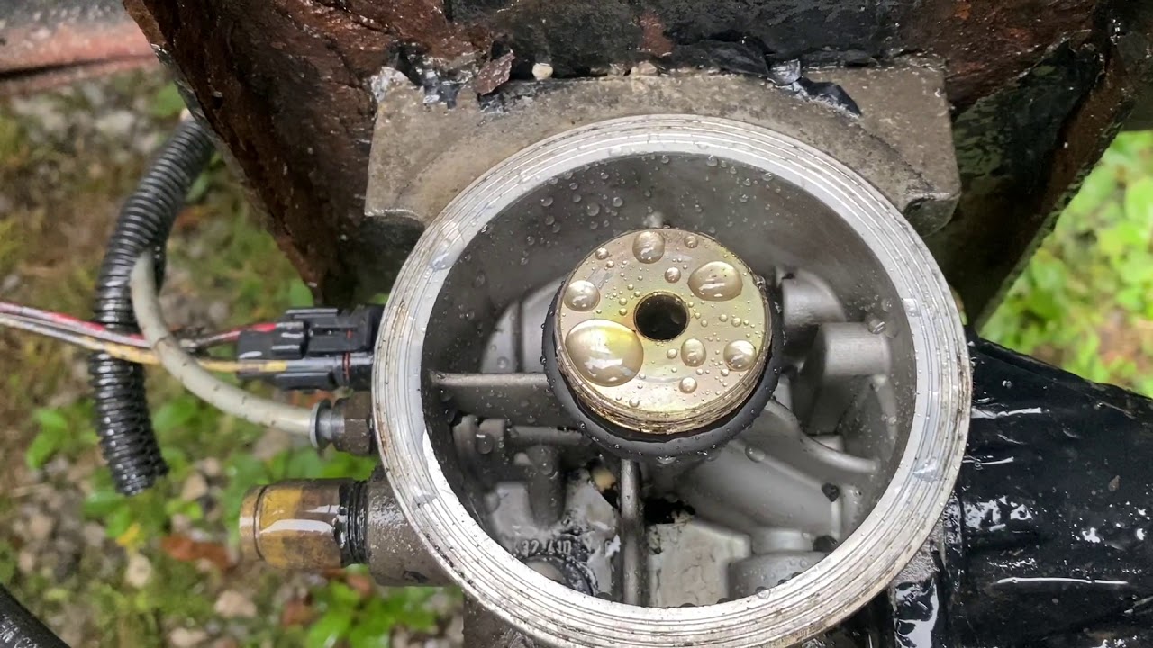 Trucking , How to change an air dryer filter. YouTube