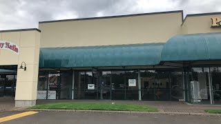 Abandoned RadioShack - Eugene, OR