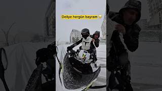 Eğlenmesini Bilmek Lazım Ğışı