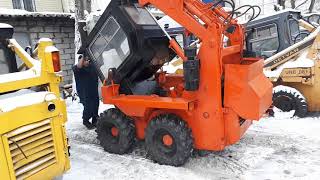 Ремонт мини погрузчика UNC 060 . Ремонт мини погрузчика UNC 060 .