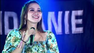 Bukan Selembar Tisu - Anie Anjanie (live cover)