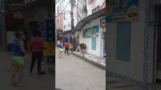 Briga De Travesti Com Um Homem