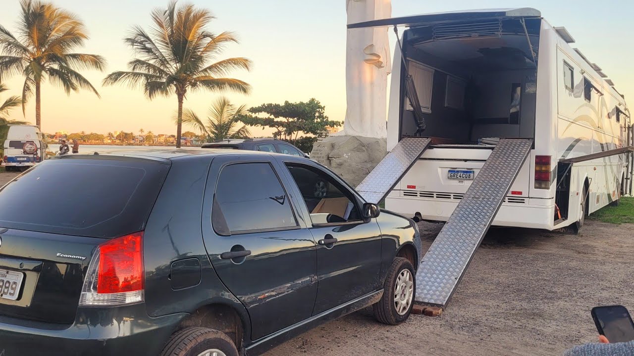 COMO COLOCAR UM CARRO DENTRO DE UM  ÔNIBUS