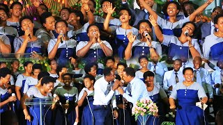 Woow🥰JEHOVAJIREH choir🙌mu BIBARE ntibazibagirwa ibihe byiza bahagiriye/Ni Yesu wakuvuganiye/Gumamo