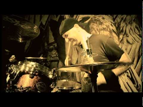 Hatebreed - Everyone Bleeds Now