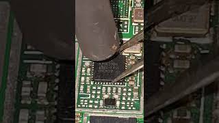 Chip Level Repair | Removing an IC from PCB.