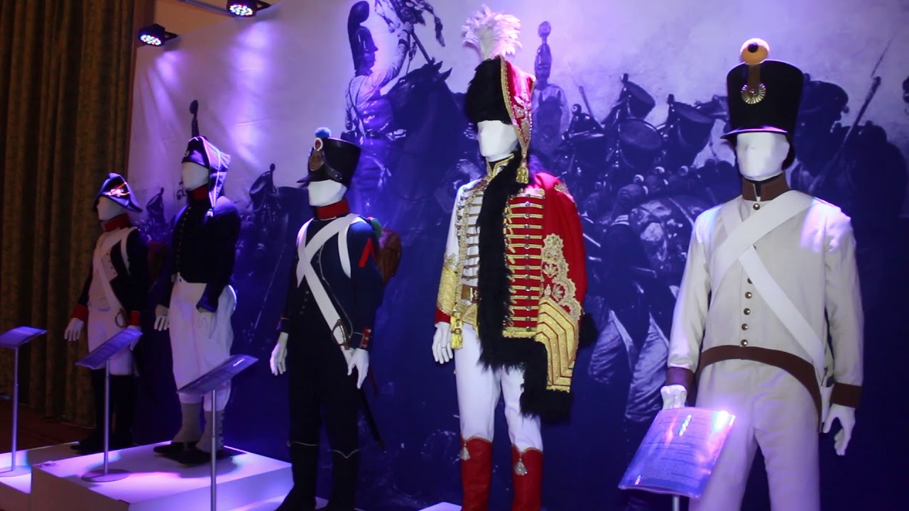 Napoleon Bonaparte w Warszawie. Niezwykła wystawa przedmiotów wielkiego wodza w PKiN - YouTube