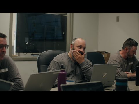 Rencontrez Olivier, gestionnaire de l'amélioration continue à l'Aluminerie de Bécancour (FR) - video from Alcoa