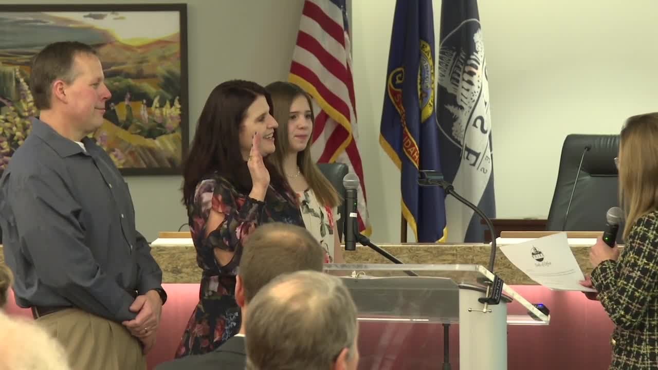 Boise City Council and Mayor McLean sworn in at first meeting of the ...
