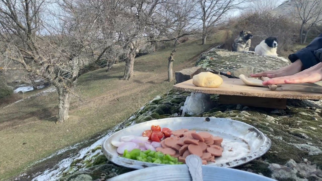 Country Life - Cooking Delicious Country Style Pizza - village girl