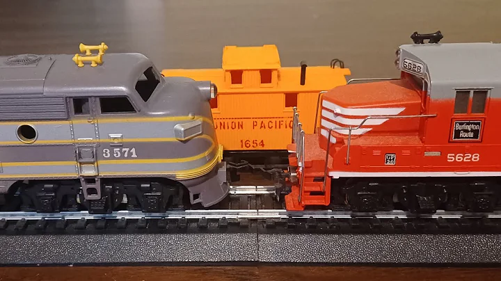 Tyco trains (Old vs New tyco) Differences, Details and Rarities (Diesel and trolley series)