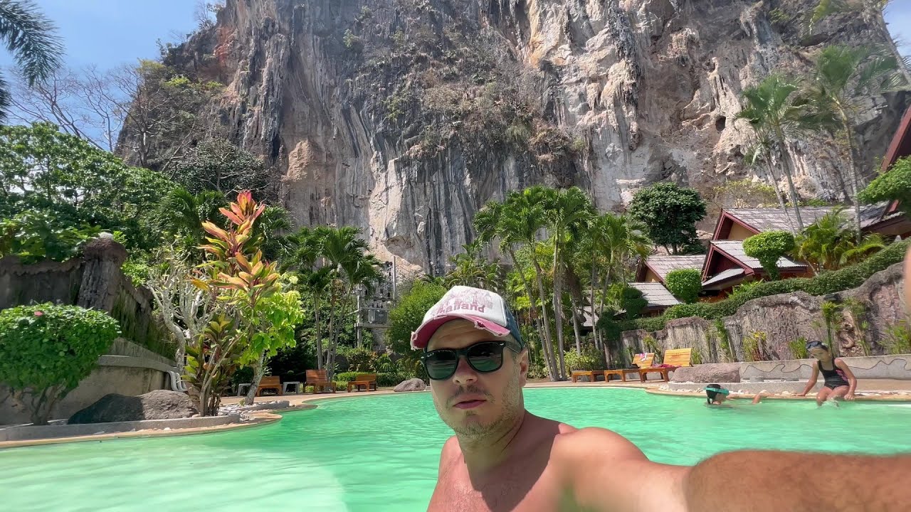 Postapokalyptická pláž plná penisov | Railay, Thajsko