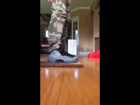 foamposite safari on feet