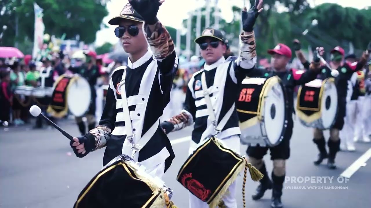 SYUBBANUL WATHON BANDONGAN DRUMBAND || JUARA III MAGELANG ETHNO CARNIVAL