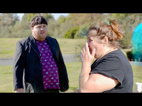 MY MOM WANTS ME TO MOVE BACK HOME!! | PaperBoy Ep 4