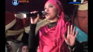 HANDUK MERAH Voc.:Anis Fitria