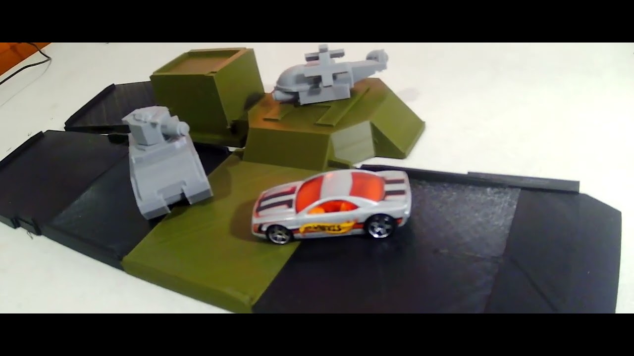 3D printed Hot Wheels Compatible Road System! Part 1 Basic Roads and Helicopter Landing Pad