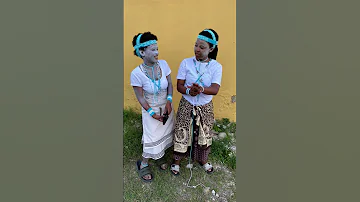 Zihlwele Ezihle Zo Mbotho Phantsi Kwesandla Sika Tatu Khandiyeza No Mama UNomathongo Gogo Bhodloza 