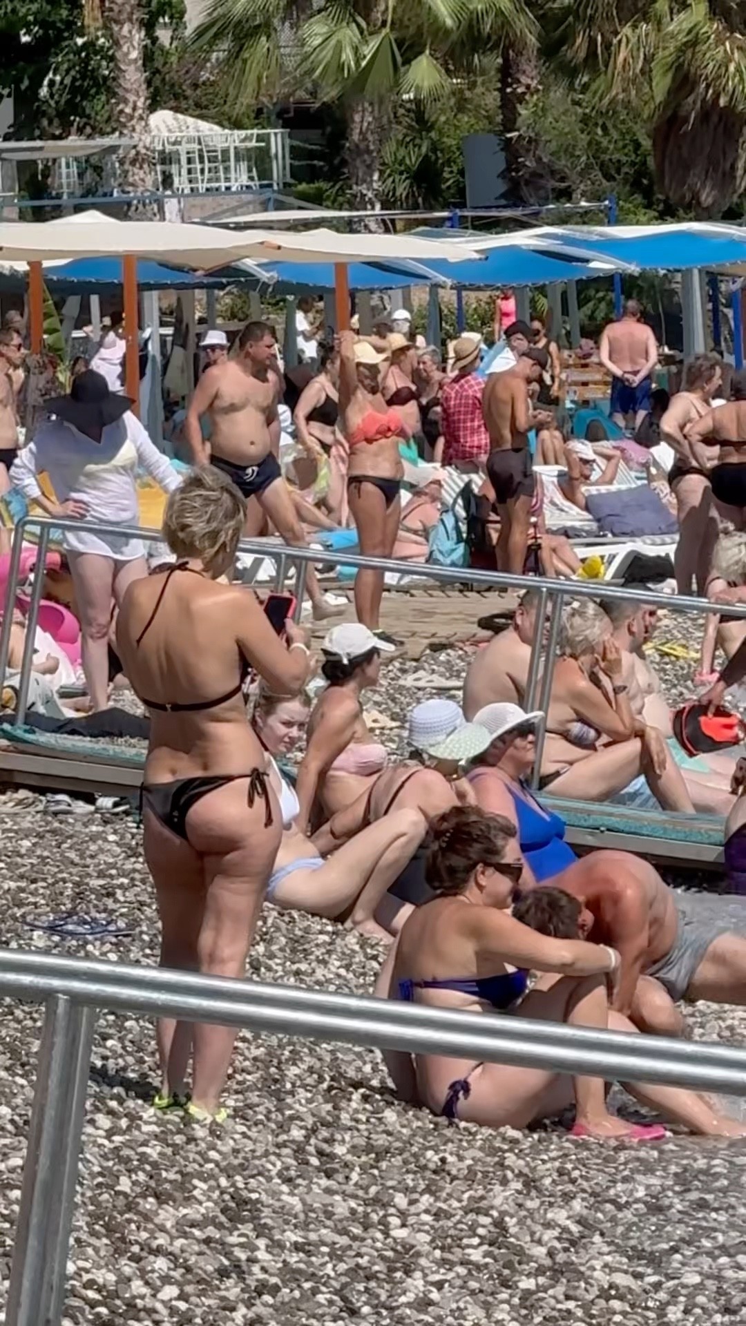 ?? Kemer Beach A Crowded Day at