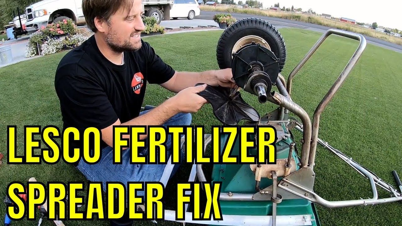 LESCO FERTILIZER spreader FIX Spreading Fertilizer // Connor Ward - YouTube