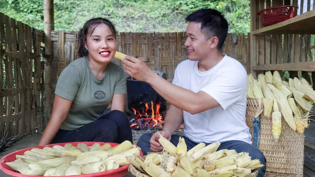 一位單親媽媽從自家花園採摘玉米和木瓜，拿到市場上去賣，賺錢給孩子買藥，為她的狗做飯。