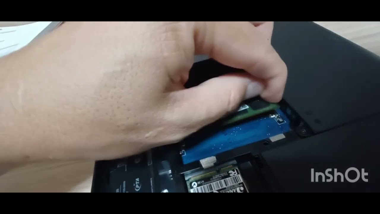 LAPTOP HP1000 Caps Lock piscando 3 x luz branca e a tela preta - RESOLVIDO.