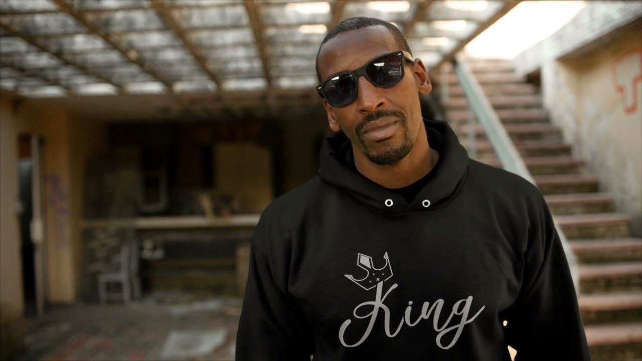 His & Hers Matching Set: King & Queen Couple Outfits & Sweatshirts