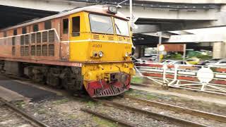 ขบวน 112 ALD.4303 ถึงหลักสี่