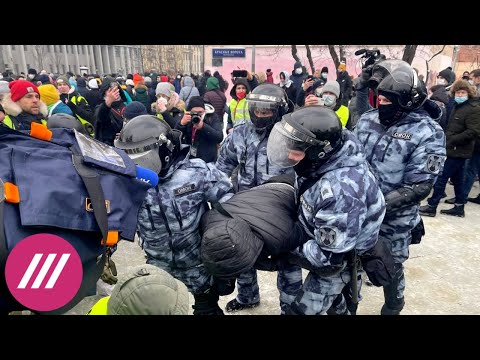 «Очень похоже на Беларусь»: Илья Яшин о самоорганизации протестующих и жестокости силовиков