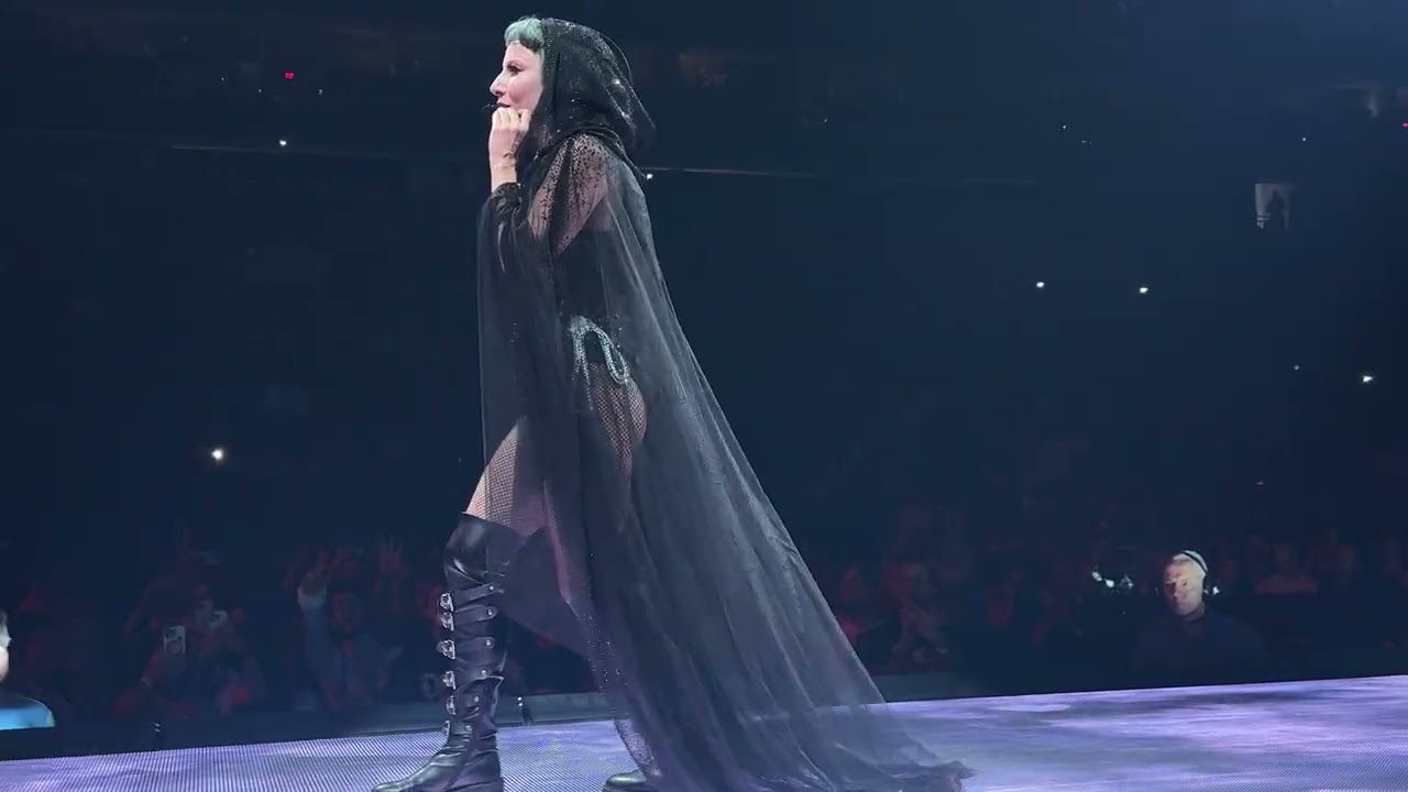 Lady Gaga “Million Reasons” LIVE FRONT ROW @ The Mayhem Ball Las Vegas 7/19/25