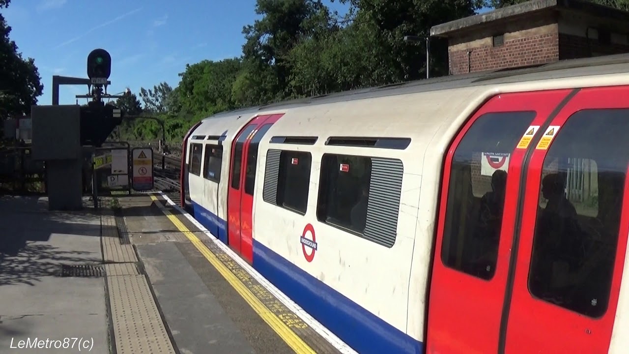 London Underground Ealing Common Station 22nd June 2019 YouTube
