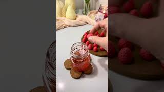 Confiture de fraises 🍓 #bougie #candle #candlemaking #faitmain #homedecor ##vela #bougieartisanale