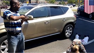 Carjacking fail: Instant karma served up to idiot thief by gun-packing car owner - TomoNews
