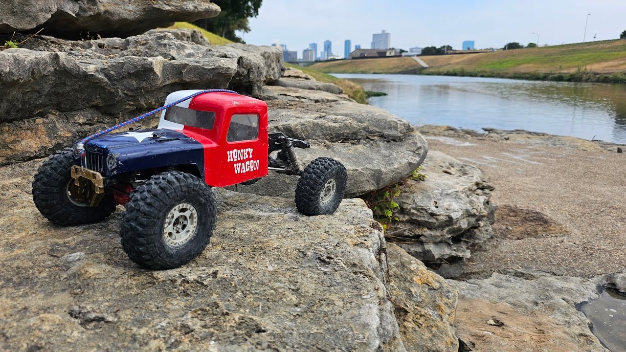 Rock Crawling on the Trinity River with an LCG