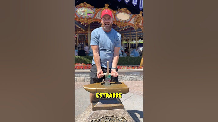 COME SI FA AD ESTRARRE LA SPADA NELLA ROCCIA DI DISNEYLAND?