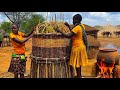 Heavy Rain🌧️is Approaching/Cooking Ghanian 🇬🇭Waakye Food in our African Traditional Homestead