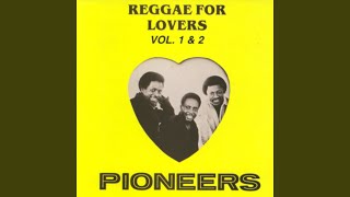 Download Lagu Starvation MP3