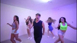 Hnos Yaipen - El Baile del Tiki Taka (Dance Routine)