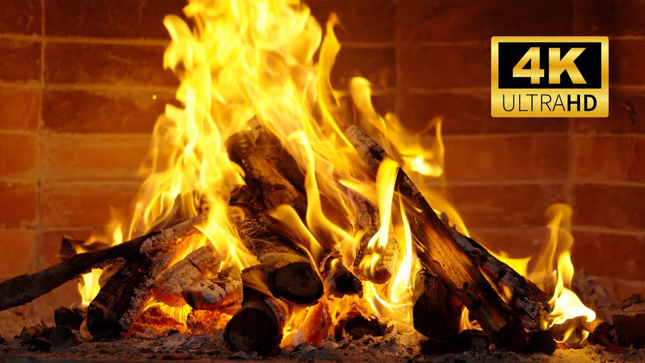 Ultimate 4K Fireplace Screensaver Creating a Calm Evening Mood and Warm Firelight