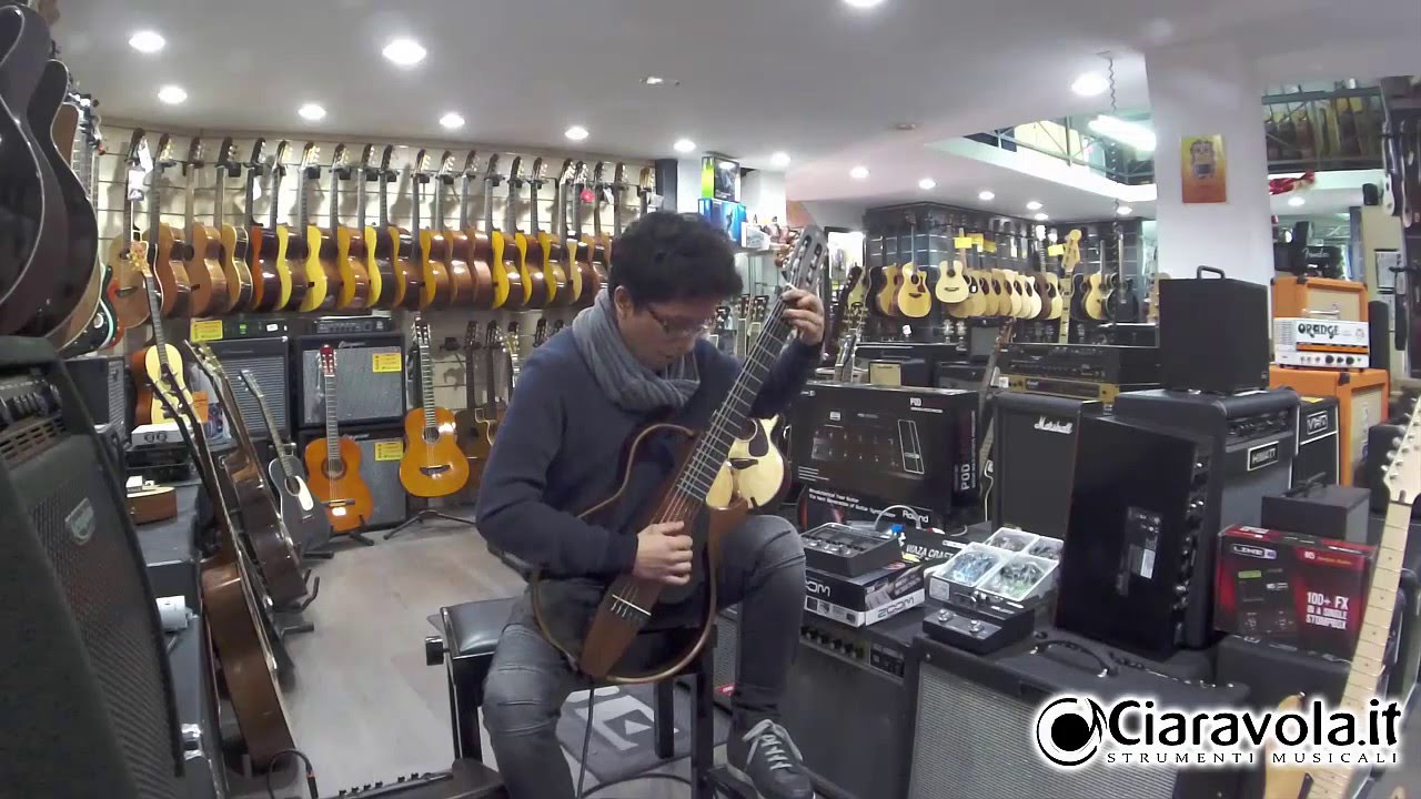 Maestro Francesco Scelzo - Yamaha SLG200N