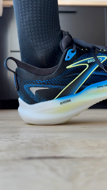 👌🏻 WHAT’S HIDDEN IN THIS MIDSOLE? #shorts Brooks Glycerin 22, January 1, 2025 for €180
