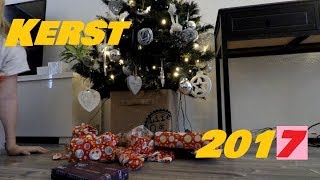 Cadeautjes Uitpakken Op 1E Kerstdag Kerstontbijt Maken Wokrestaurant Duitsland