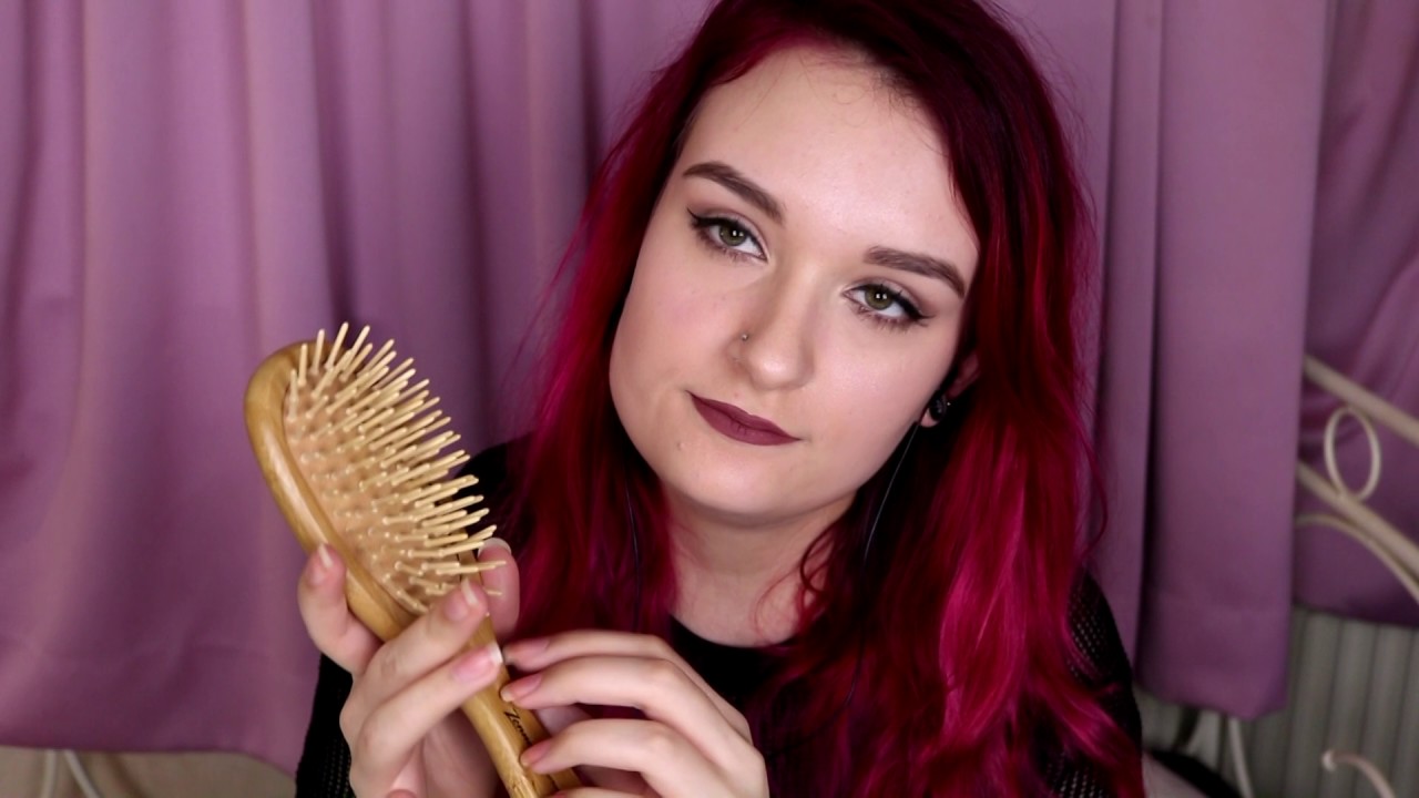 *ASMR* tapping and scratching on a wooden hair brush + hair brushing