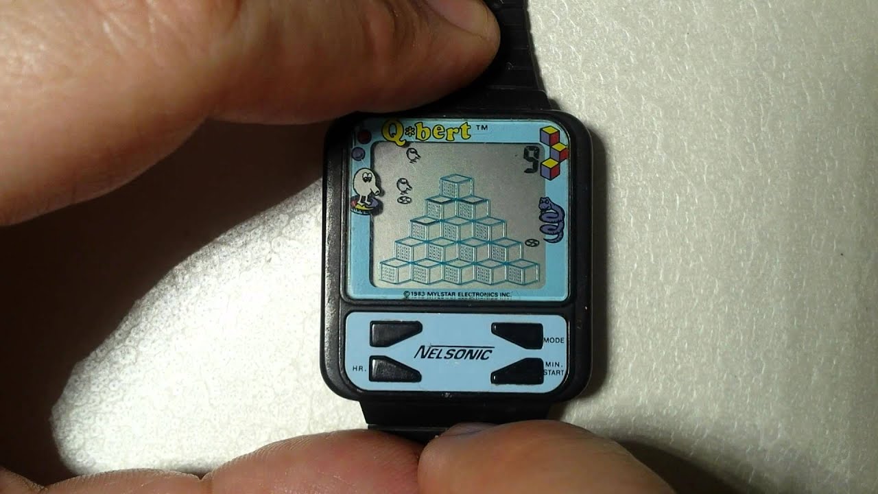 Nelsonic Q*Bert game watch - YouTube