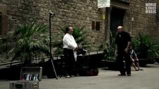 Http://worldstreetmusic.com : opera singer in the street barcelona!