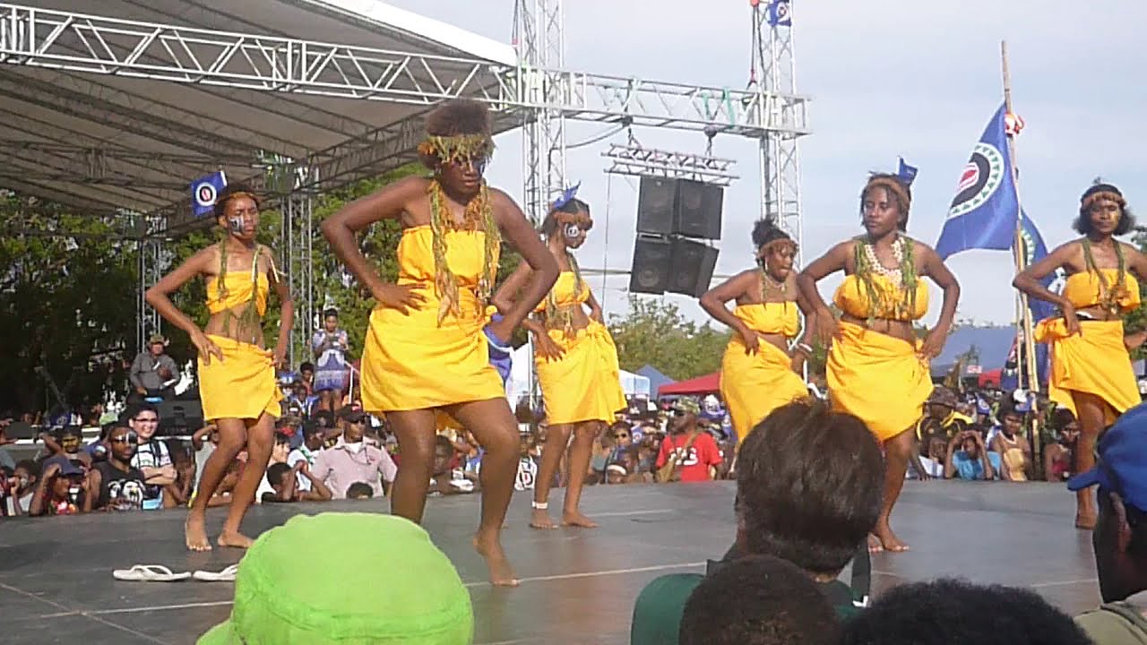 Mortlock  Dancing group of AROB Bougainville Province PNG