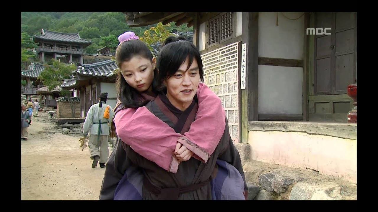 백제의 충신 [계백] Gyebaek 성충의 설득으로 궁에 계속 남기로 결정한 계백